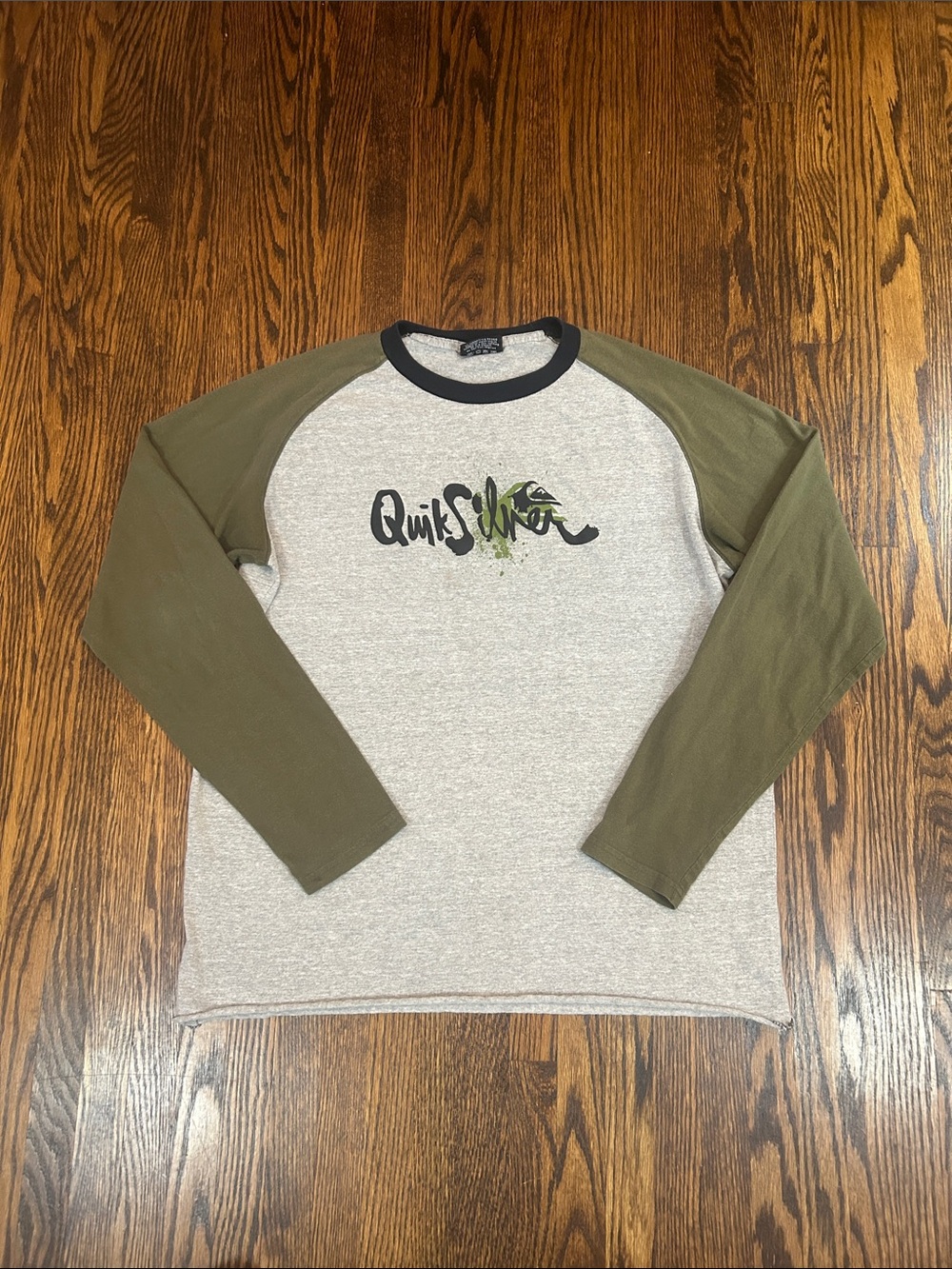 Vintage Y2K Quiksilver Long Sleeve T-Shirt